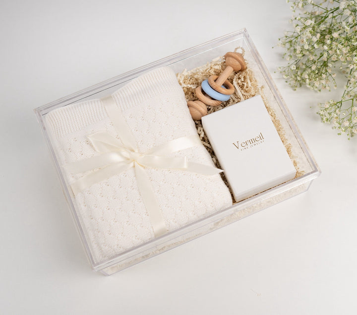 Gift Basket: 14K Gold Vermeil David's Star Necklace