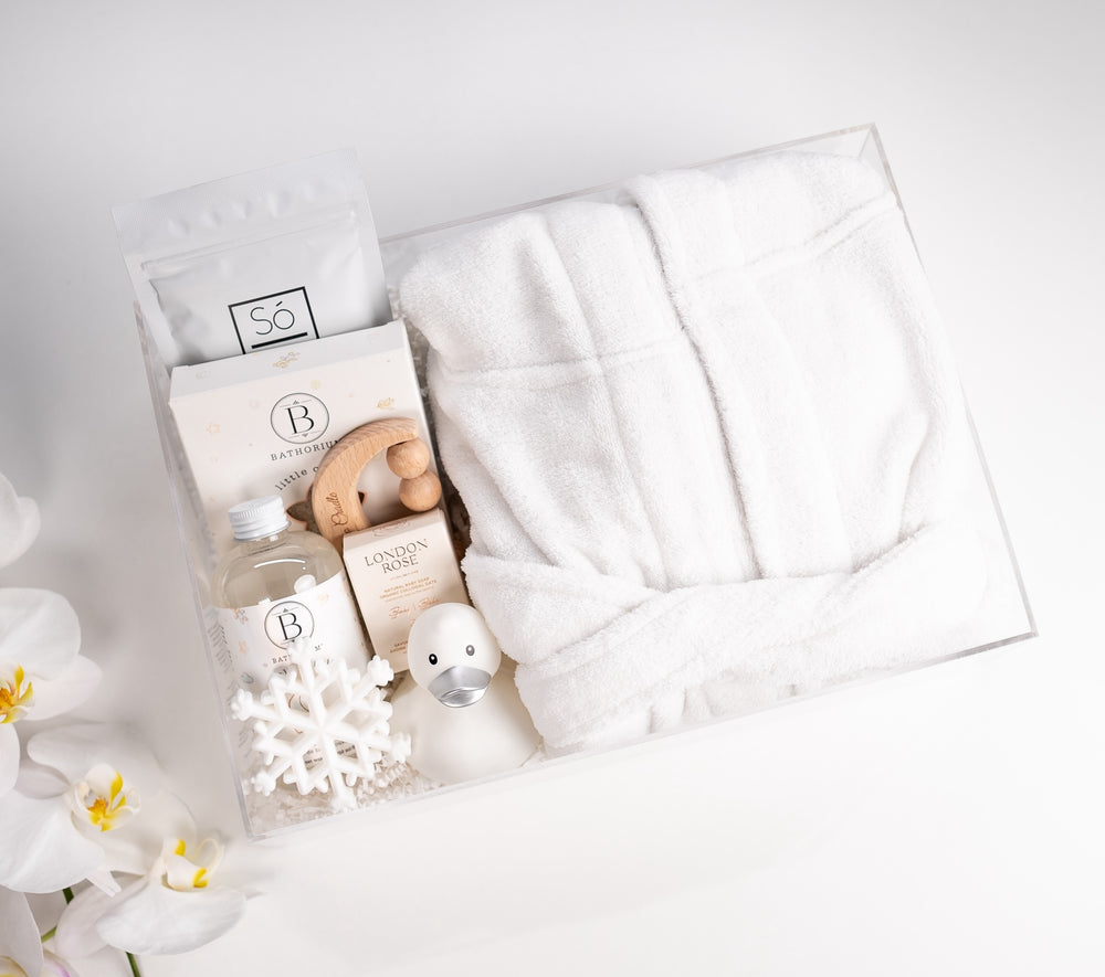 Plush bathrobe and bath time gift bundle for toddlers 18–24 months with bath products and toys, beautifully packaged and ready to gift.
