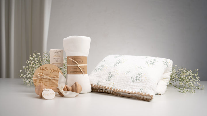 Luxury Cozy Earth Quilt Set Gift Basket – Plush Quilted Blanket & Essentials